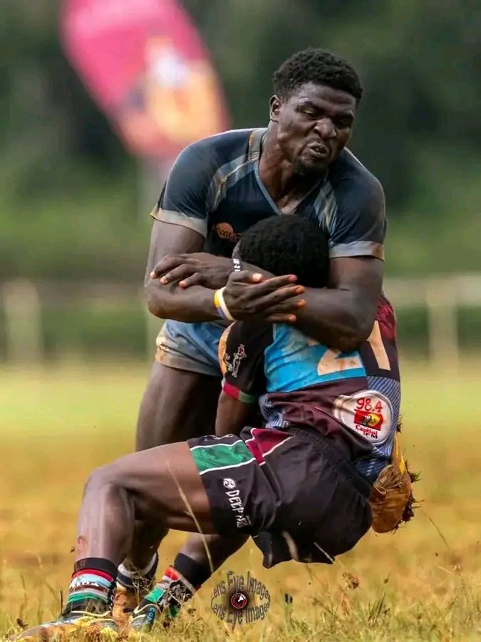 Keyos001's tweet photo. One thing rugby teaches you: not every gap is meant to be attacked. 😭😂
#Rugbyke https://t.co/WzX7MyjJDn