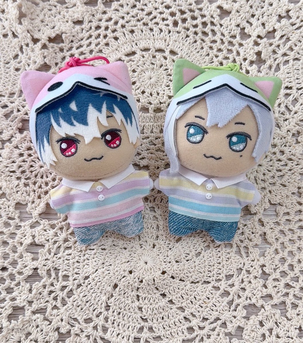 sumigasuki1006's tweet photo. 着用:ドンぬいサイズ
ボーダーシャツとデニムパンツ
ボーダー柄のシャツとデニムパンツのセット。ピンクとブルーの2種類です。
＊二次創作物 https://t.co/K74nWp0eSw