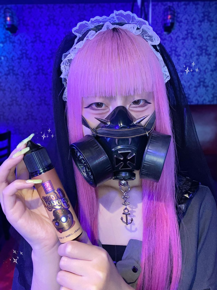 shj_akiba's tweet photo. 本日のおすすめ #VAPE ご紹介です♪

#monstavape のチョコドーナツ🍩
チョコの濃厚な甘さをしっかりと感じる、甘党さんにぜひすすめたいリキッドです🤎

おすすめ #VAPEfusion は山崎🥃
チョコと一緒に味わうとコクが楽しめる、相性の良いウイスキーです🎶
ぜひお試しください🌟

＃聖氷女教会 https://t.co/ux1JtIcjP0