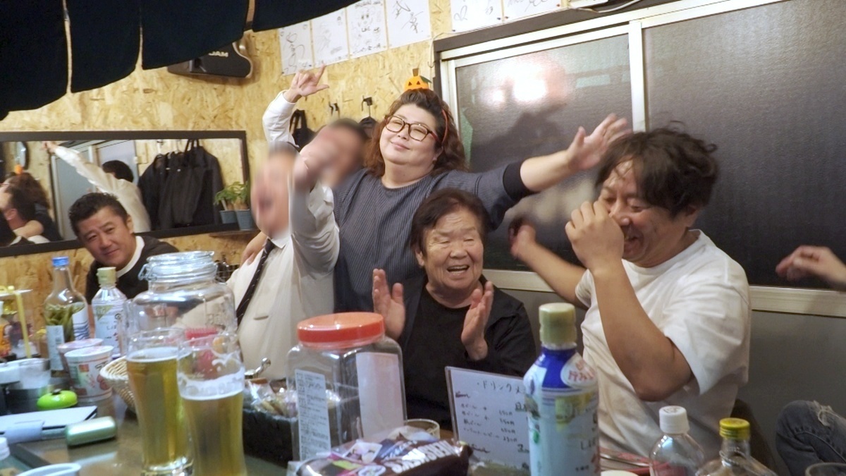 mn_enta's tweet photo. 【インタビュー】“死んでいるか、生きているか”という話が日常の延長に…岡崎紗絵が塙山キャバレーに感じた「ドラマを超えた人間の密接な絡み合い」

#岡崎紗絵 #ザ・ノンフィクション #塙山キャバレー @saeokazaki_fc https://t.co/uVIqgzp2Ns https://t.co/havS9ieA4a