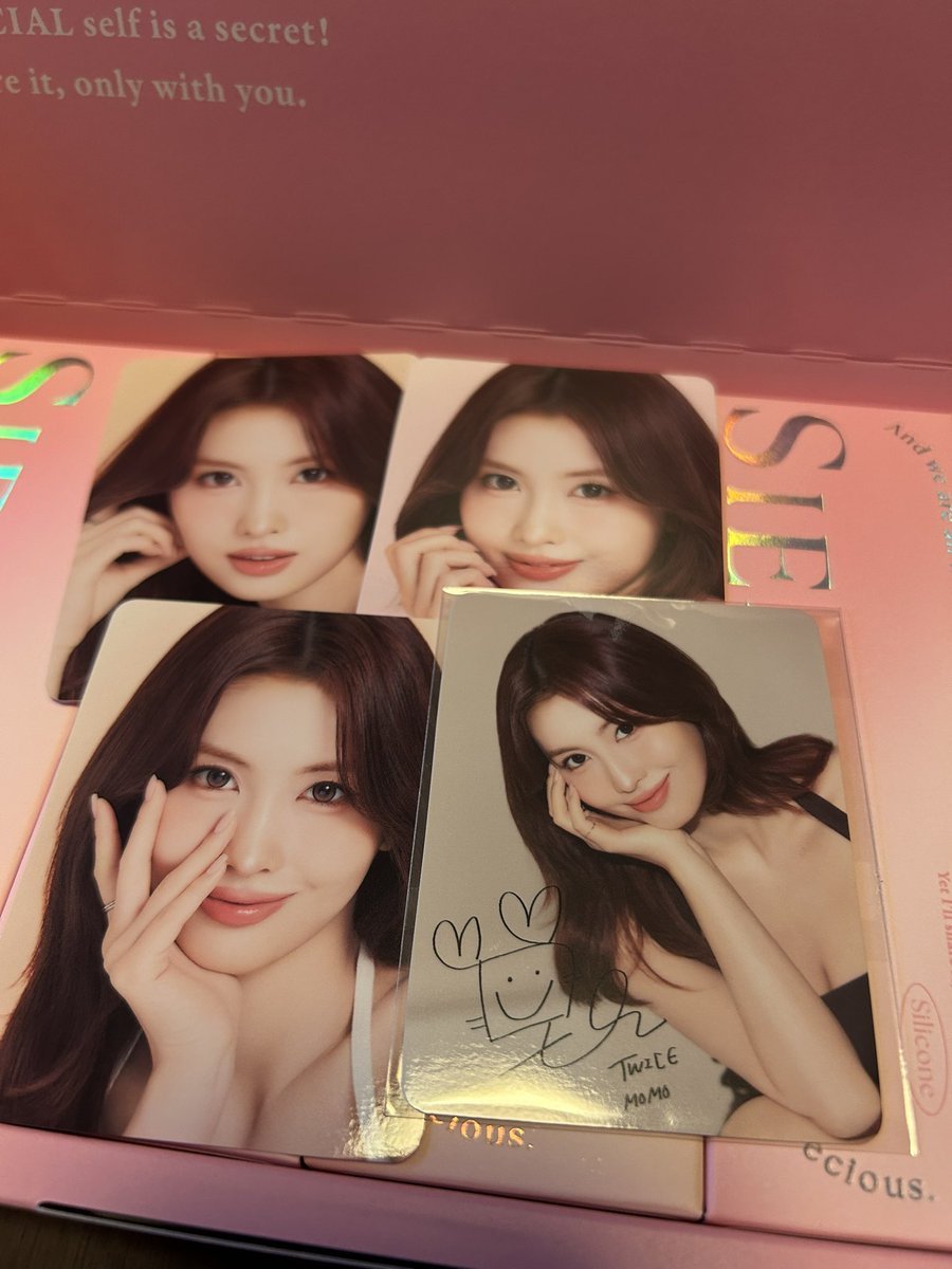 TWICEモモ