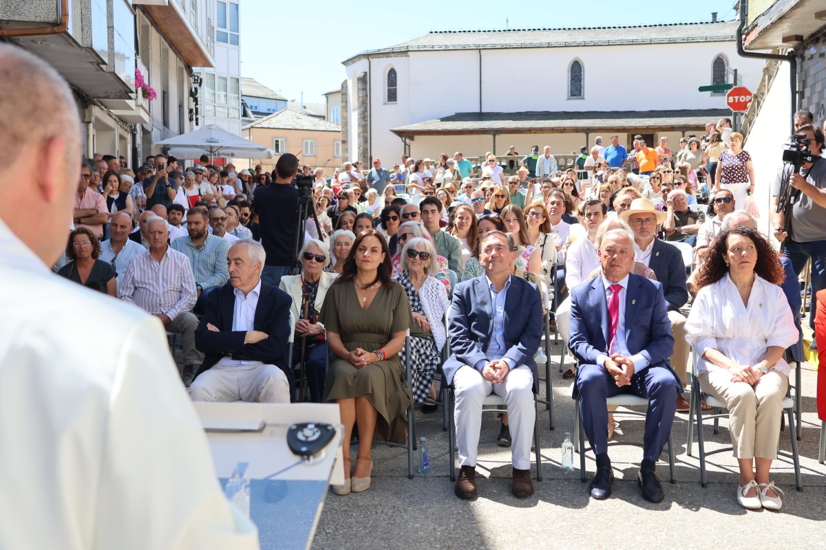 depulugo's tweet photo. 🎨 A Presidenta da @depulugo inaugura xunto ao Alcalde da #Fonsagrada e o Ministro Albares o Museo Forges. Un espazo impulsado pola institución provincial cunha achega de 40.000€.

👉🏻 https://t.co/i7PufjPINW https://t.co/W3uR57vdSJ