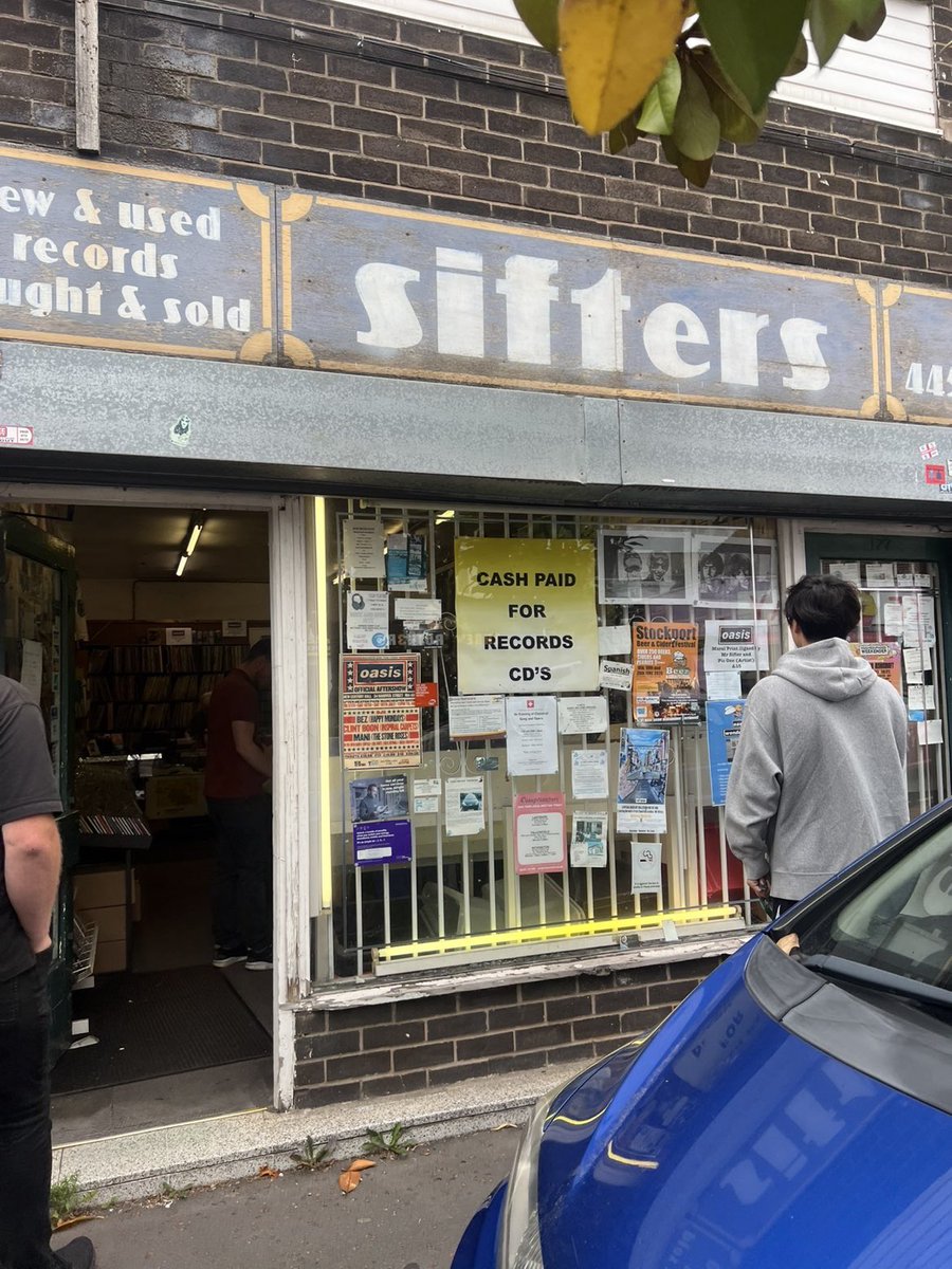 alivedemoo's tweet photo. KAYYOT DAY OUT with my bestie
sifters completed it mate x https://t.co/MlIGMbDMUZ