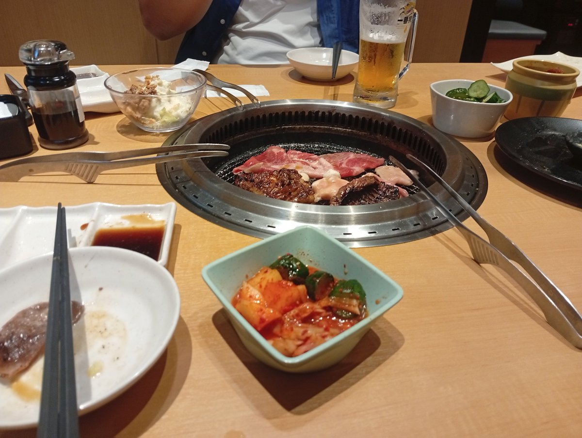 serial_n's tweet photo. 脂食べに来た https://t.co/kPUeExKClV