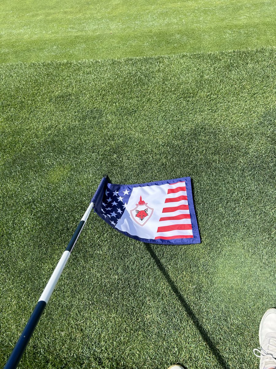 LineTimeBuddy's tweet photo. @GCIMagazineGuy I caddy at this course. God bless the USA https://t.co/weuI7PAHYO