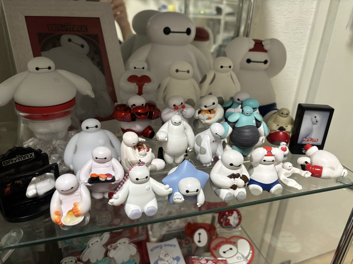 doressi_07j's tweet photo. 見つからなくてメルカリで買った餅とお寿司🍣本当はおせんべいと桜餅も欲しかったけど我慢😭7月ガチャでもう欲しいベイマックス2体いるのにこんなんじゃ置くとこもう無い！ https://t.co/8LdtKsfhgE