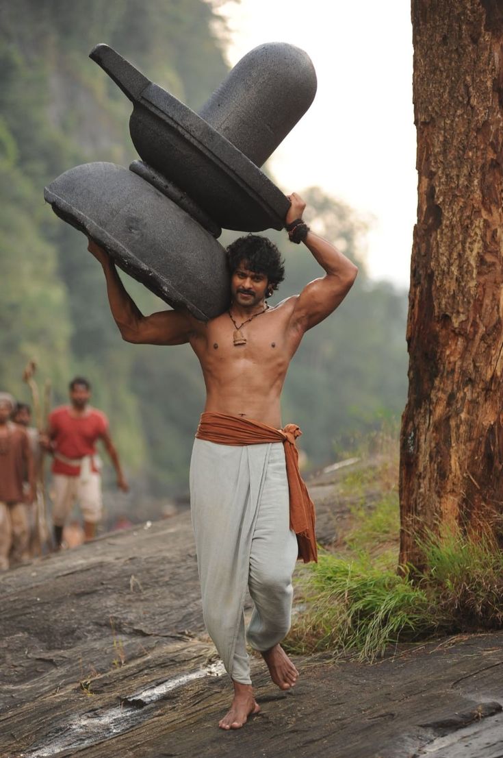 PatrickJane64's tweet photo. Mem kuda adhe antaam
Evadra Hrithik Roshan... https://t.co/O0qTY7oxZf