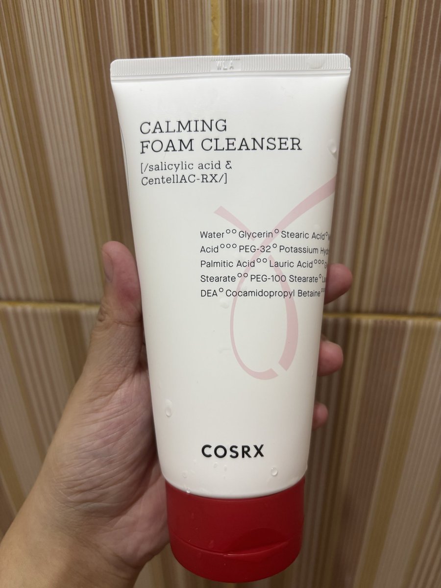 hokinomor1's tweet photo. hai ada yang mau pakai/sedang pakai face wash dari cosrx ini?
aku ada jual nih, dijamin ori karena langsung beli di official cosrxnya (shopee)
alasan jual karena ga cocok di mukaku

aku jual 100k ex ongkir ya boleh nego tipis aja #zonauang #preloved #skincare https://t.co/mLVSxJnp3x
