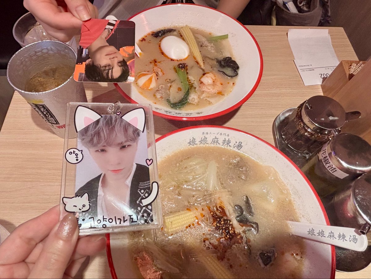 twinkle0711's tweet photo. 本日😋🩷全部おいしかった
クレープ屋さん行くときぐーぐるさんに人間が通らんような道を案内されて猫の気分を味わった🐈‍⬛笑

次回はわたしも麻辣湯ぽいトレカを探して持って行きたい🍜 https://t.co/eLVzdoHelr