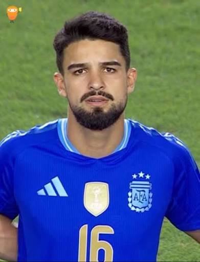 MDWavee's tweet photo. @FerRomeroCarp hacelo scaloni https://t.co/3tfY2RLFxH