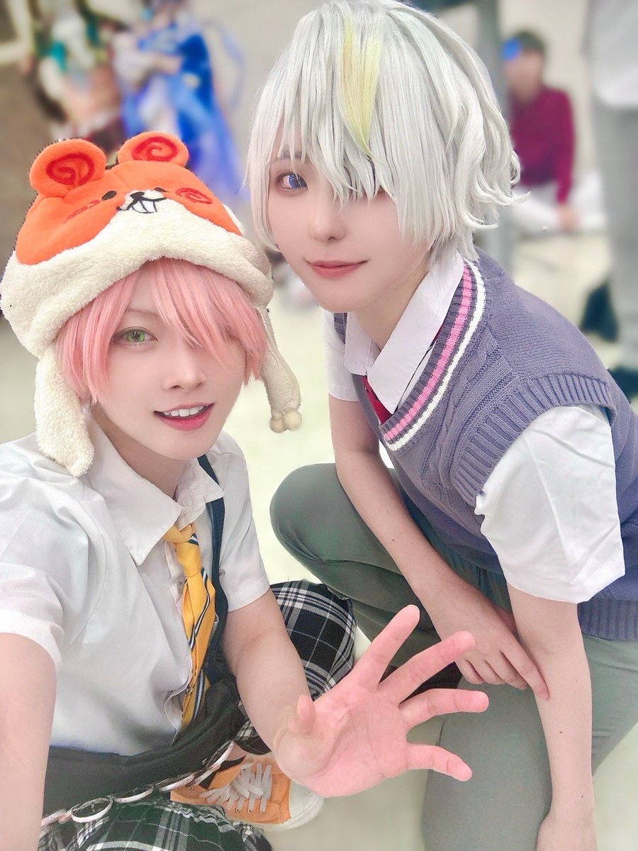 unpkpkp's tweet photo. ⚠️コスプレ

天体部🌟
クレープと牛たんも食べた(*^口^*) https://t.co/tJlxGsfq9i