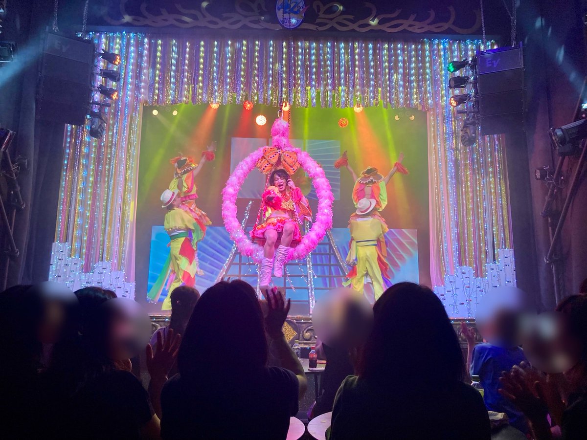 mamiya_gg's tweet photo. 気になっていた『あんみつ姫』へ🕺✨️

トーク面白すぎて表情筋が痛くなった！ダンスとお笑いどちらも最高のエンターテインメントで異次元に惹き込まれる。また行きてぇ～ https://t.co/bhh8KXN8wJ