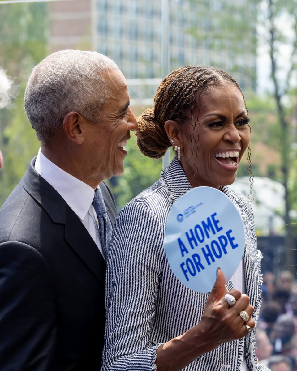 ObamaFoundation's tweet photo. America turns 250 today. To mark the occasion, join the Obama Presidential Center Grand Opening Ceremony rewatch party. Come for the jolt of inspiration from President and Mrs. Obama, stay for the performances from Bruce Springsteen, Christina Aguilera, Common, Eddie Vedder, Guitars Over Guns, Illinois Army National Color Guard, Jennifer Hudson, John Legend, Marc Anthony, Stevie Wonder, Tems, The Roots, U2’s Bono and The Edge, and Uniting Voices Chicago. 

Join us now: https://t.co/w6xE7isAqs