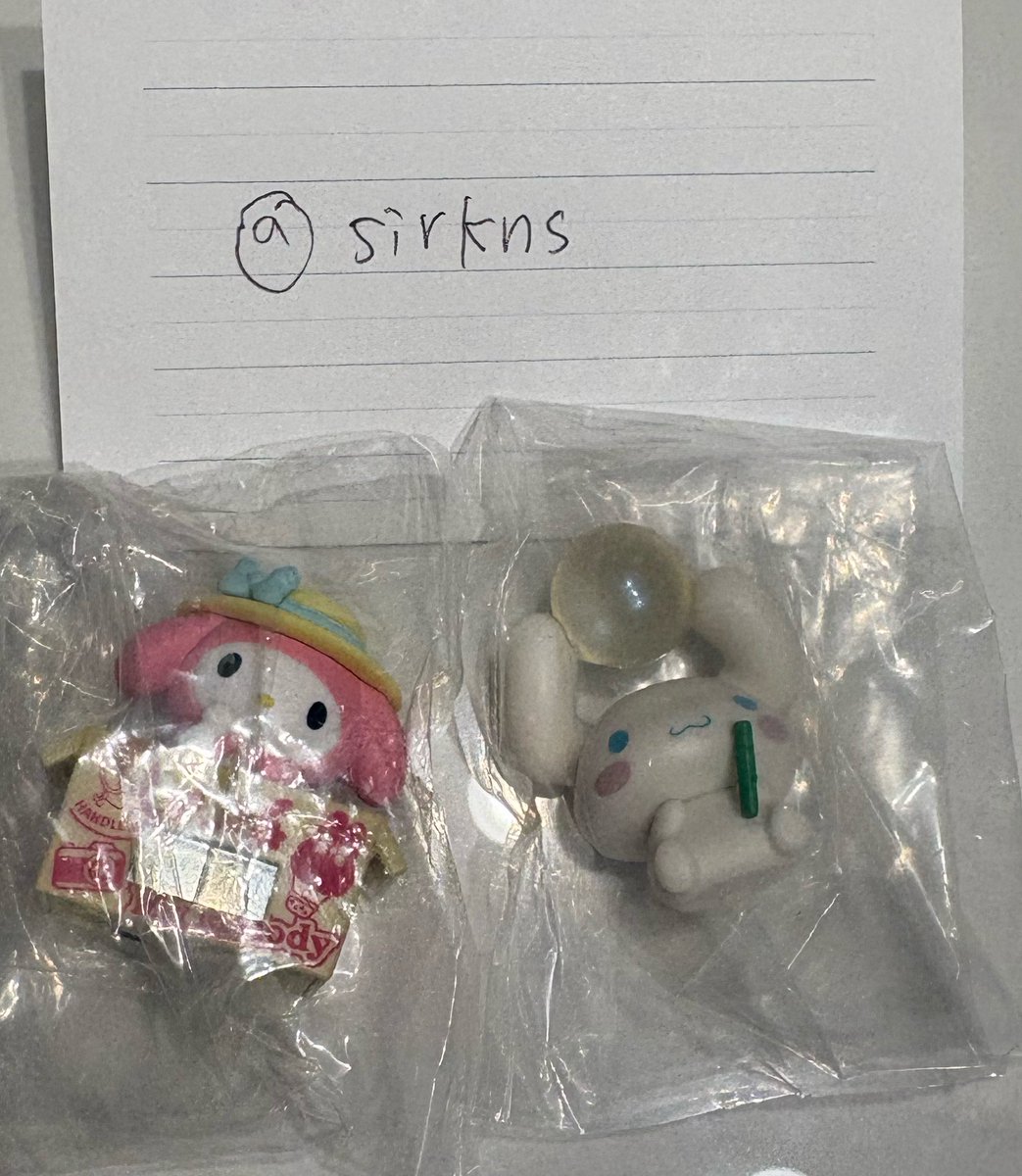 sirkns's tweet photo. 【交換】サンリオ　ガチャガチャ

ダンボールウォッチ
譲）マイメロ
求）キティ

しゃぼん玉
譲）シナモン
求）けろっぴ

郵送での交換希望です。
よろしくお願いいたします🙇🏻‍♀️ https://t.co/9BRyVPFOwV