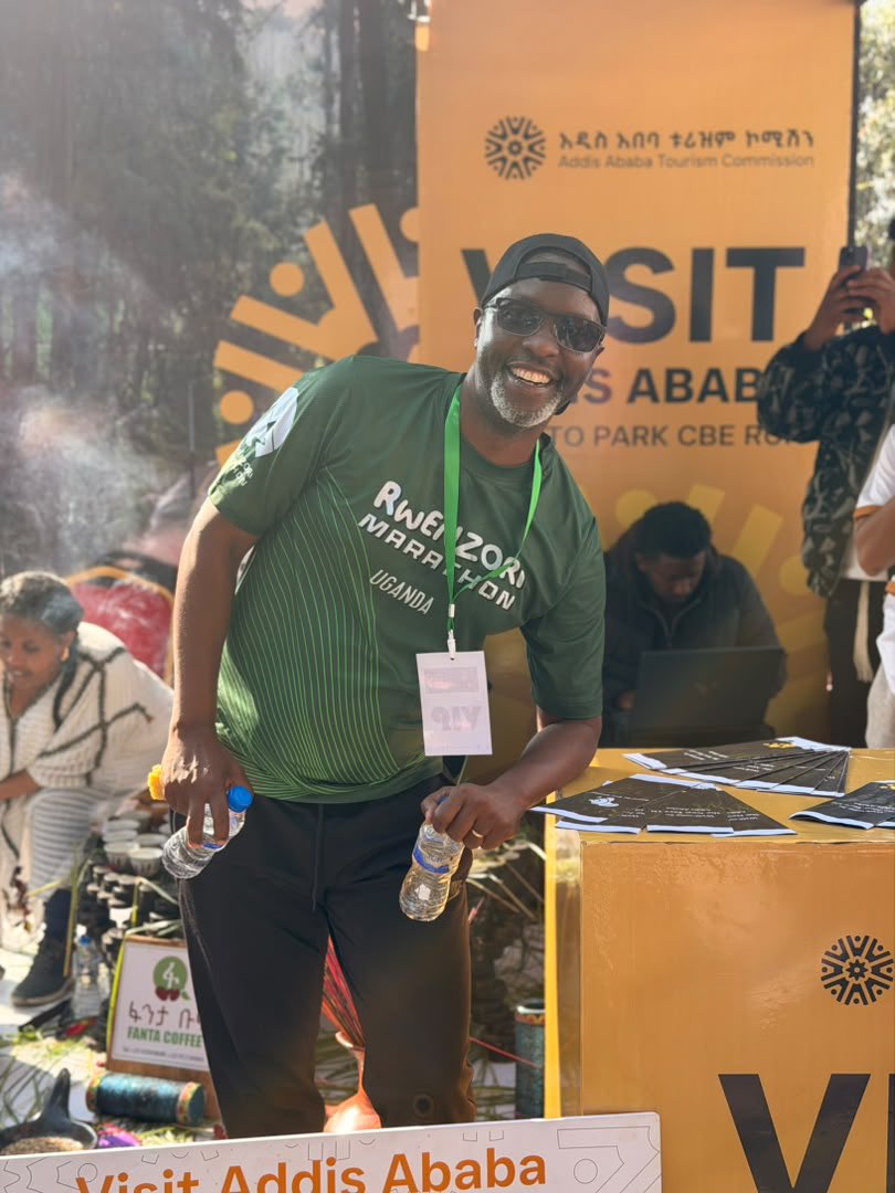 phiona_nam53267's tweet photo. UGANDA 🇺🇬🇪🇹 BUILDING BRIDGES THROUGH SPORT

More than 500 runners gathered at Uganda’s Embassy in Addis Ababa for the @RwenzoriMarathn activation, celebrating the strong friendship between Uganda and Ethiopia while discovering the beauty and adventure of the Pearl of Africa

“This is exactly what destination marketing should look like.”

@wekesa_amos after applauding the Embassy’s innovative approach to promoting tourism and business

#AfricaRising 
#TuskerLiteRwenzoriMarathon