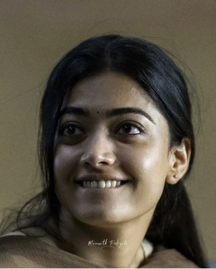 Kundiveerann's tweet photo. Bi bud: hey lite ha kundi la thechikuren pleasee

Pottachi me: seri thechiko

He: try to insert

Pottachi me: poruki velaya kaatra pathiya https://t.co/93Au24iUet