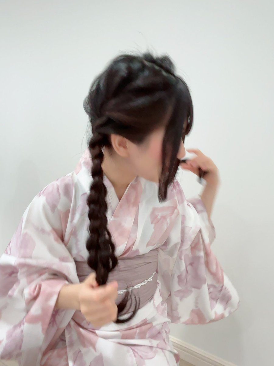Runa0816_'s tweet photo. 髪の毛を見せたがるりゅぐちゃんでしたwめっちゃかわいかったぞw
美容院に行って可愛くしてもらってよかったよ！本当にお母さんっか！ってツッコミ所は多かったけどなw
#城宮りゅぐ 
#撮影会 https://t.co/fgOt1vUhZl
