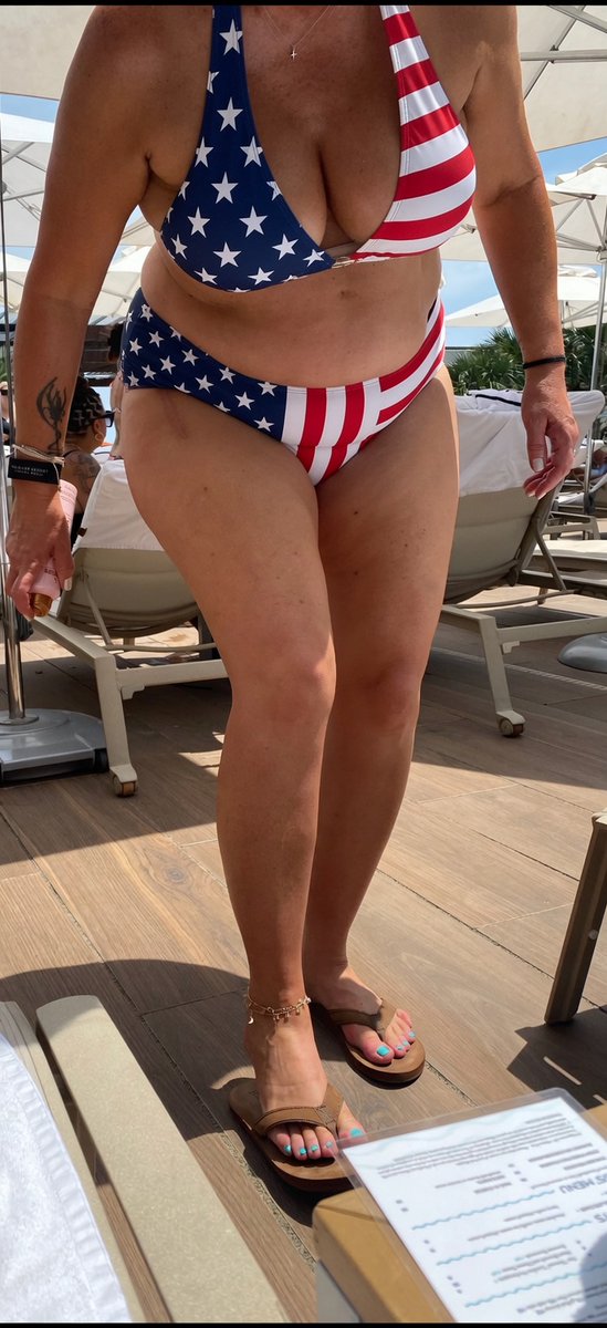 daveva23's tweet photo. Happy 4th of July from #MilfQ 🇺🇸 https://t.co/OMAYllBl1I