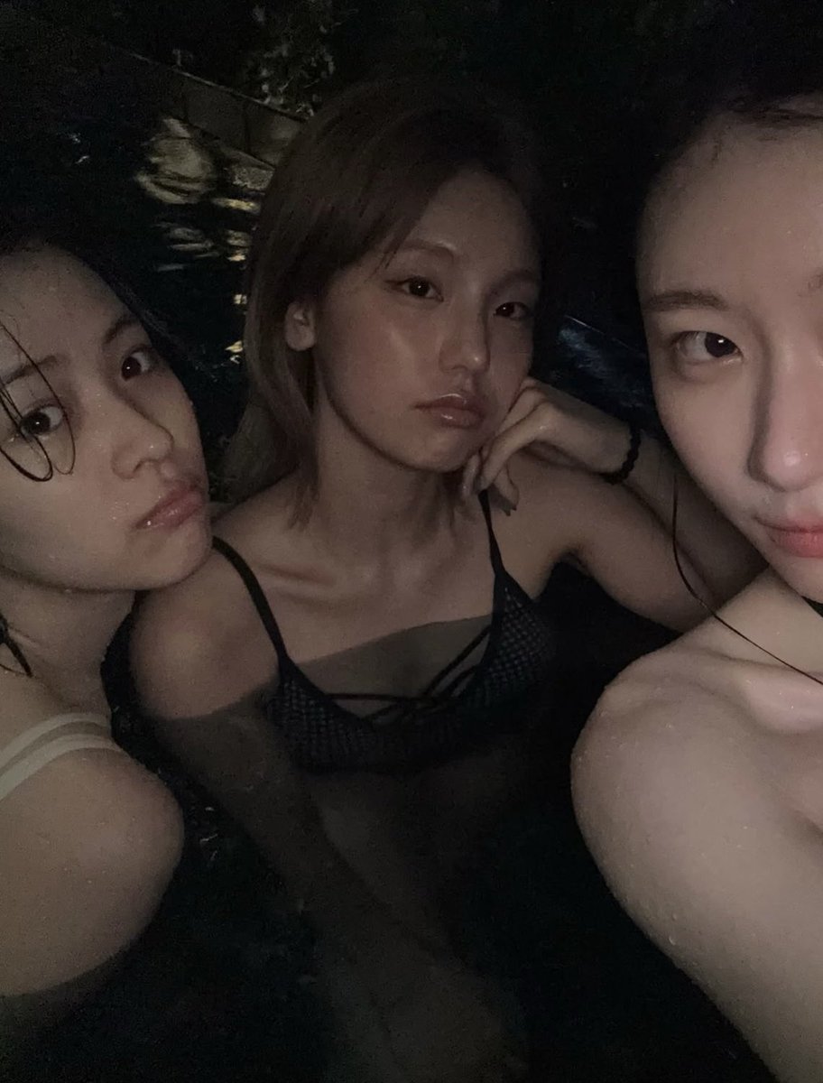 ryepriv13's tweet photo. 嘩🥵 https://t.co/jvKQQTc7Ep
