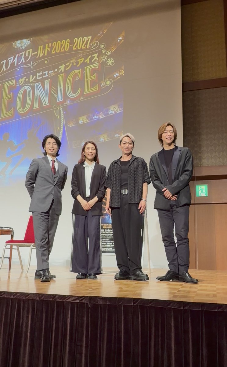hide_HIDE316's tweet photo. 大ちゃんからアイスダンスに転向すると聞いた宏一くんは、とっても驚いたそう。
パートナーを「かなちゃん」と聞いたので、村上佳菜子ちゃんだと思って、1から作り上げて大変だと思った😳
会見で、村元哉中ちゃんだと知ったそう🤣

#PIWスペシャルトークショー
#町田樹
#村元哉中
#高橋大輔
#小林宏一 https://t.co/FnZjOcJaZz