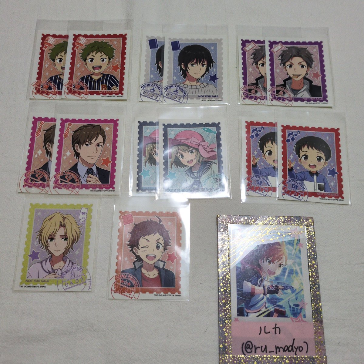ru_madyo's tweet photo. SideM　アニメイト　特典　交換

【譲】画像の物

【求】3枚目志狼

ぱしゃこれとの交換の場合3:1で交換可
特典は1:1(ユニのみ2:1◎)

※初回プロカ必読 https://t.co/KvxRE80xyv