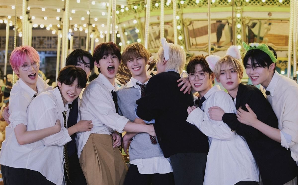 F5F98F07's tweet photo. 다인원그룹좋아 다인원의 낭만이있어
그리구 우리애들은 잘너지였으니까 https://t.co/1e0hIoSZwk
