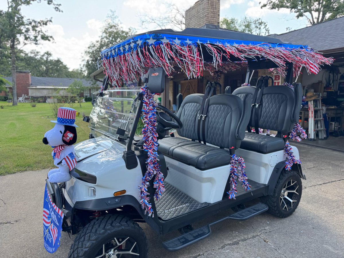 LukeOdenth6634's tweet photo. Happy 4th of July y’all!!! Had a great golf cart parade in my neighborhood last night! So patriotic and the community showed up! 🇺🇸🇺🇸🇺🇸 https://t.co/sbKGEEZPmD