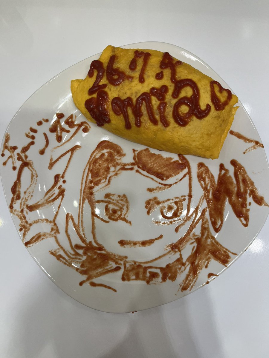 ifuri1115's tweet photo. 今日ミアカフェ行ってきました。お絵描きオムライス、ワッフルは、ゆきぴょんさんの　ヒロアカ　上鳴くん、切島くん、うささんの　葬送のフリーレン　アイゼン。 https://t.co/Sn7kif0xts