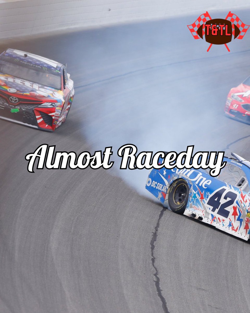 TDTLPodcast's tweet photo. ๐บ๐ธ๐ ALMOST RACE DAY! ๐๐บ๐ธ
For the first time since 2019, NASCAR is BACK at Chicagoland Speedway, and what better way to celebrate than on Fourth of July weekend! ๐
Who are you picking to win back at Chicagoland? ๐
#NASCAR #ChicagolandSpeedway #FourthOfJuly #RaceDay https://t.co/ydpWKqVC8d