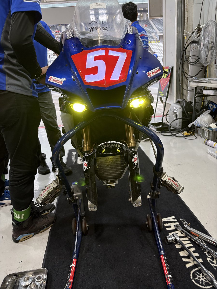 naaaaakkin's tweet photo. 明日はいよいよ決勝！
#鈴鹿
#8耐
#鈴鹿8時間耐久ロードレース https://t.co/lsVQ2Eyup0
