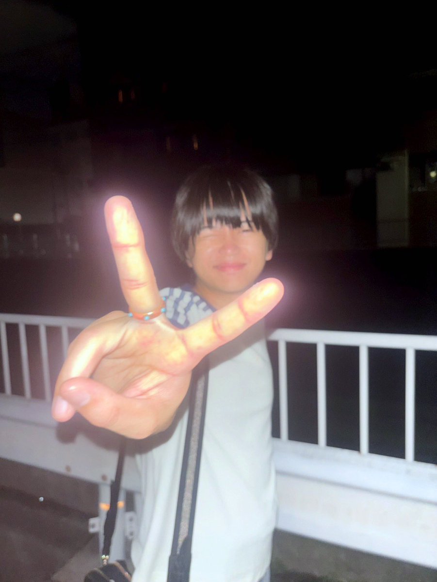 arichonman's tweet photo. 25歳なりました。大好きな楽しくてちょっと変な自分と、今まで外に出したくなかった、捻くれた自分の両方をちゃんと自分としてだそうとおもいます。
見放題大阪ありがとうちょんまげ https://t.co/GfqQpBHxSA