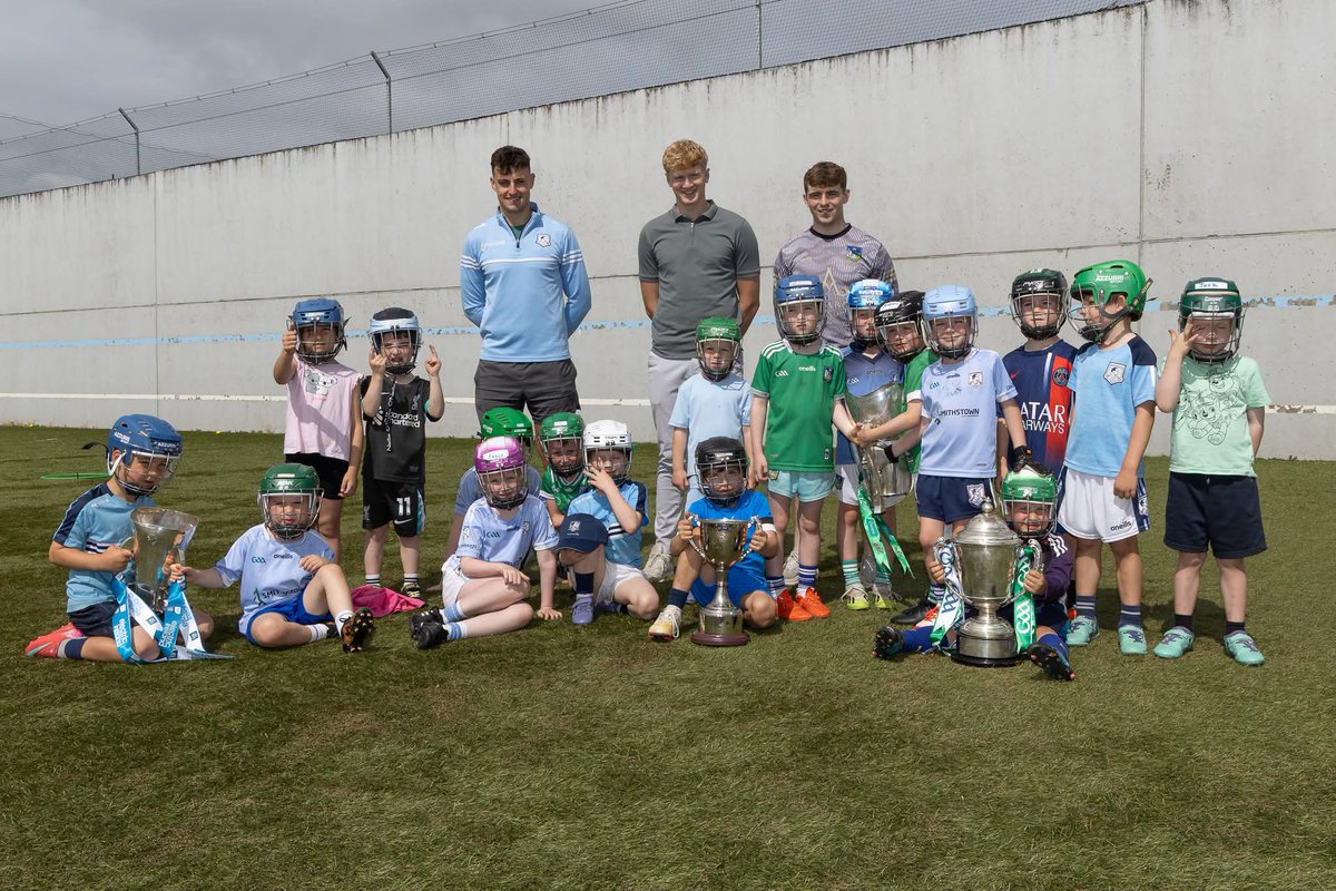 NapGAA's tweet photo. We had some special guests in attendance for our final day of the Summer Camp on Friday. All Ireland Minor winning captain Shane Waters, as well as Limerick senior players Lizanna Boylan, Vince Harrington and James Finn were very generous with their time. 

1/ https://t.co/zOWIgU5ev6