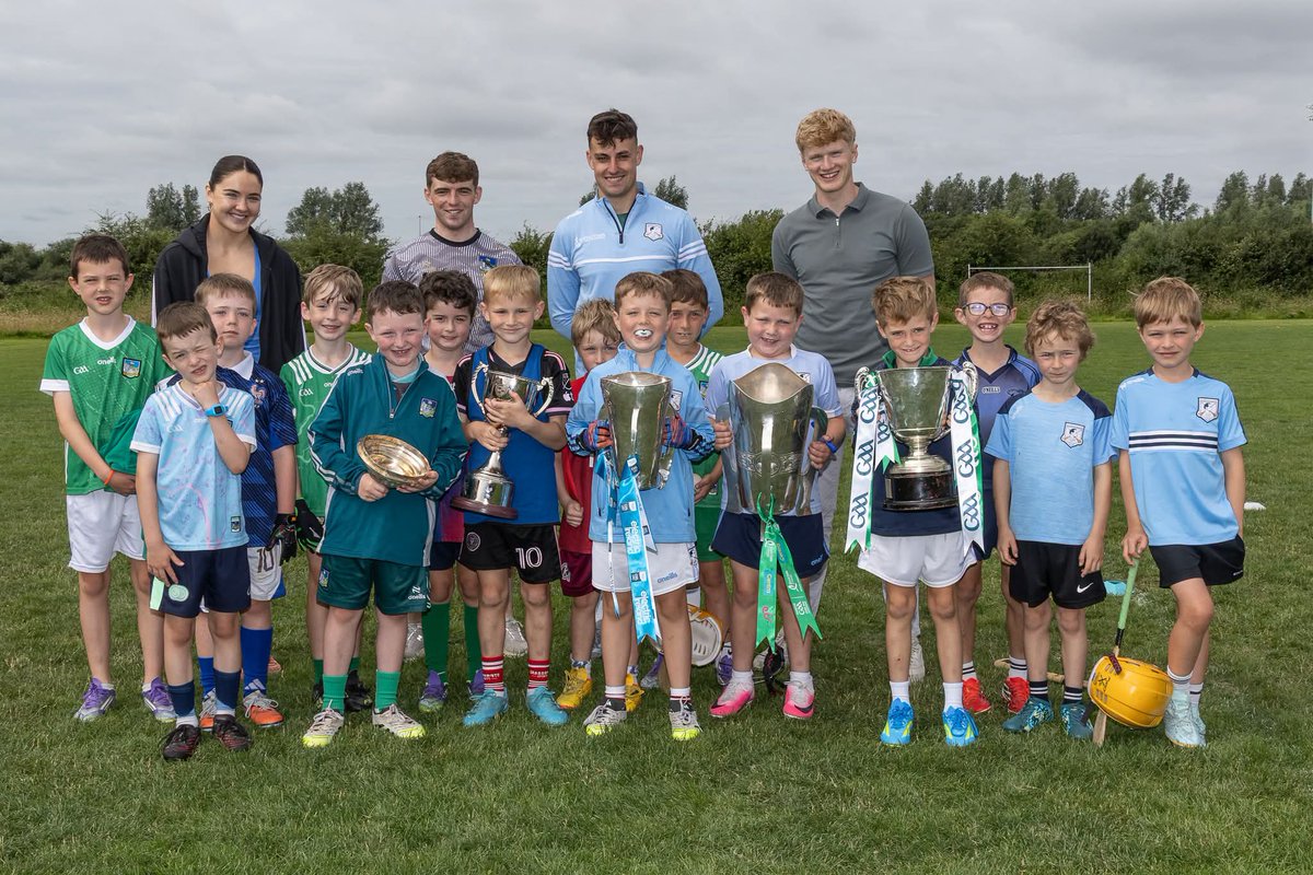 NapGAA's tweet photo. We had some special guests in attendance for our final day of the Summer Camp on Friday. All Ireland Minor winning captain Shane Waters, as well as Limerick senior players Lizanna Boylan, Vince Harrington and James Finn were very generous with their time. 

1/ https://t.co/zOWIgU5ev6