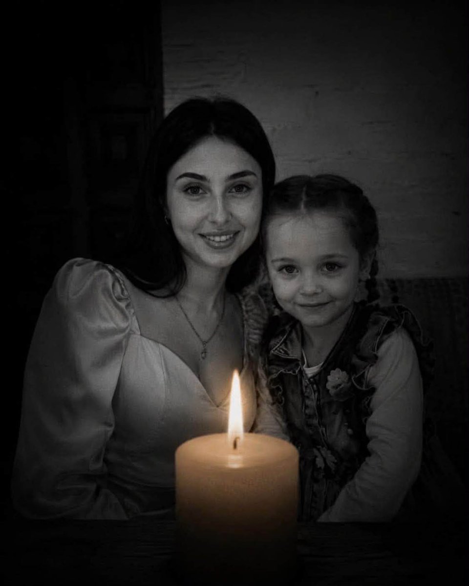 bassanets's tweet photo. Вчера вечером в Сумской области нелюди убили 5-летнюю девочку и ее маму

Погибшие  - дочь и 33-летняя жена полицейского, который в настоящее время несет  службу в батальоне полиции особого назначения ГУНП в Сумской области.  Старшая, 13-летняя дочь, получила ранения https://t.co/f9Q5sTgvI1