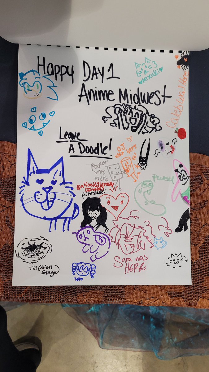LunarKreed's tweet photo. Anime Midwest's Day 1 Doodles!!
Thank you to everyone who stopped by ♡ 
You're all artists 🎨 https://t.co/88aEZWhFsH