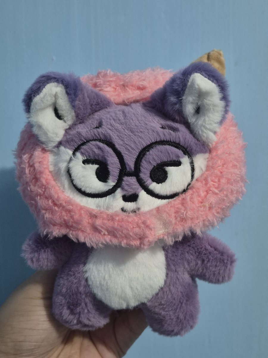 mauvvwonu's tweet photo. baby foxdungee icecream is hereee 🥰 thank you @snwucartt #SNWUFeedbacks https://t.co/6k6Z2QXpUC