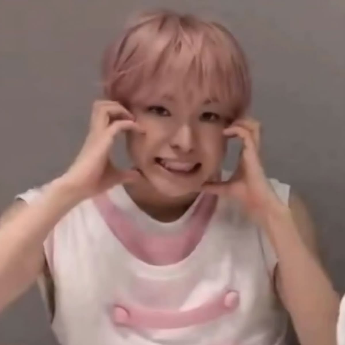 fleurunaa's tweet photo. https://t.co/VkxFjJLTU2