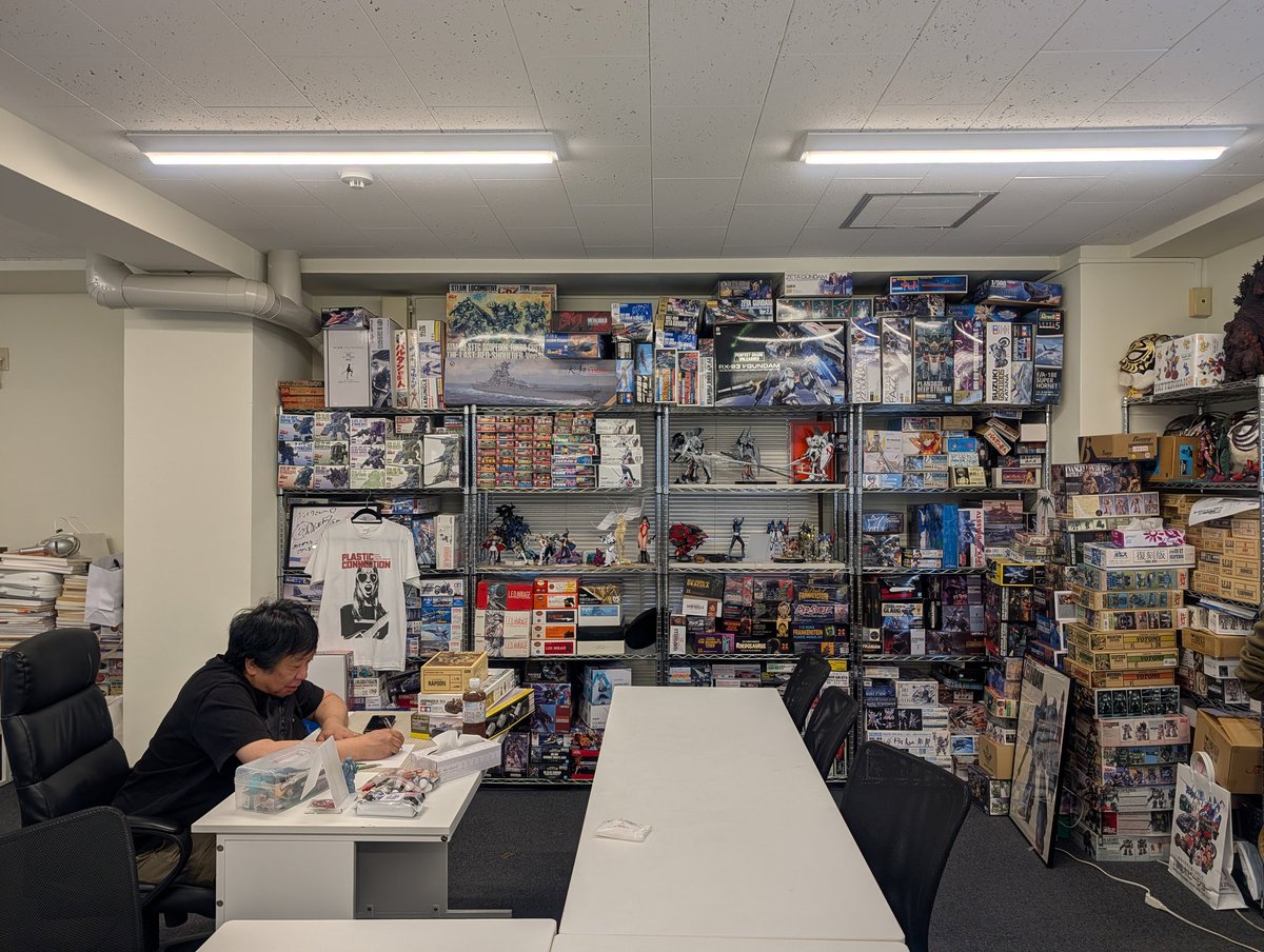 maruhaya's tweet photo. 模型塾行ってきました。雑誌編集者としていろんな作品と接してきた、ある意味で模型店の店長のような方から適切なアドバイスをいただいた時間でした。いやいや、それ以上にめっちゃ楽しかったですよ！今後もできれば月イチくらいで参加できるといいなあ😍
#齋藤模型塾 https://t.co/sUozhzGGsi