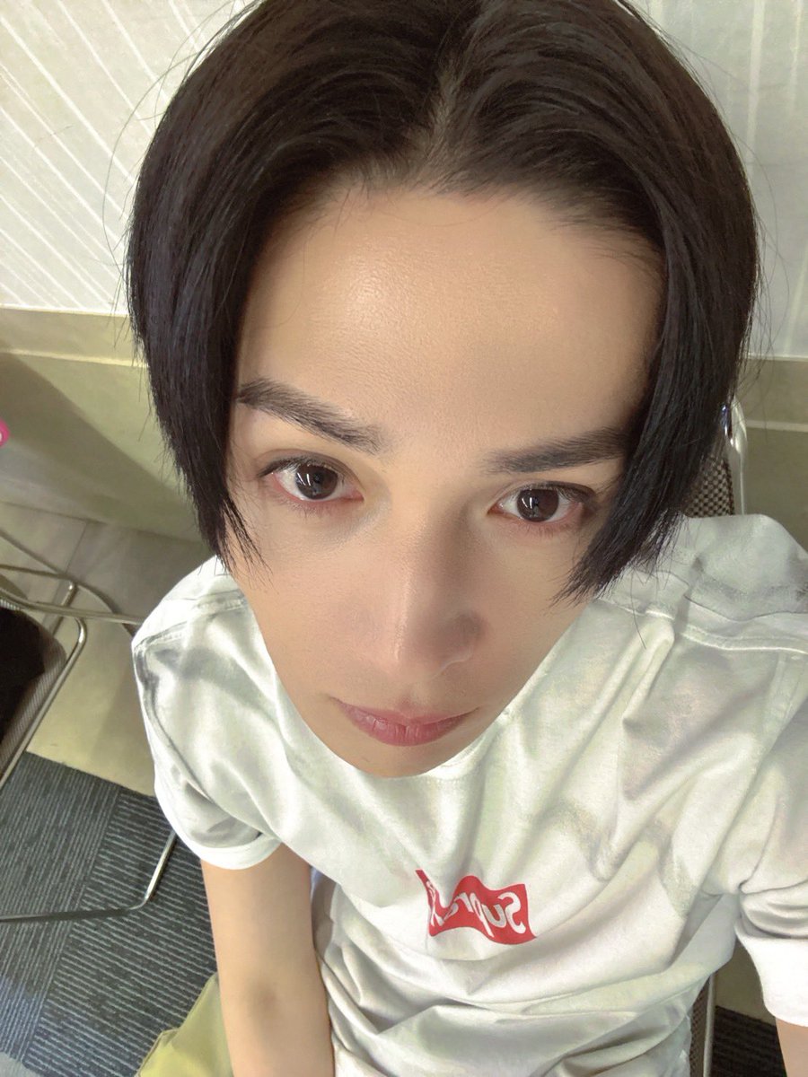 yuseiyagi_YY's tweet photo. THE MUSIC DAY 2026
ありがとうございました。

そしてけんじさん(19ジューク、3B LAB.☆S)と
"あの紙ヒコーキ くもり空わって"を
一緒に歌わせていただけて
本当に光栄です

けんじさん
優しすぎて本当に幸せでした😭

ゆせ

@musicday_ntv 
#THEMUSICDAY 
#TMD2026 https://t.co/63aCz9Kea9