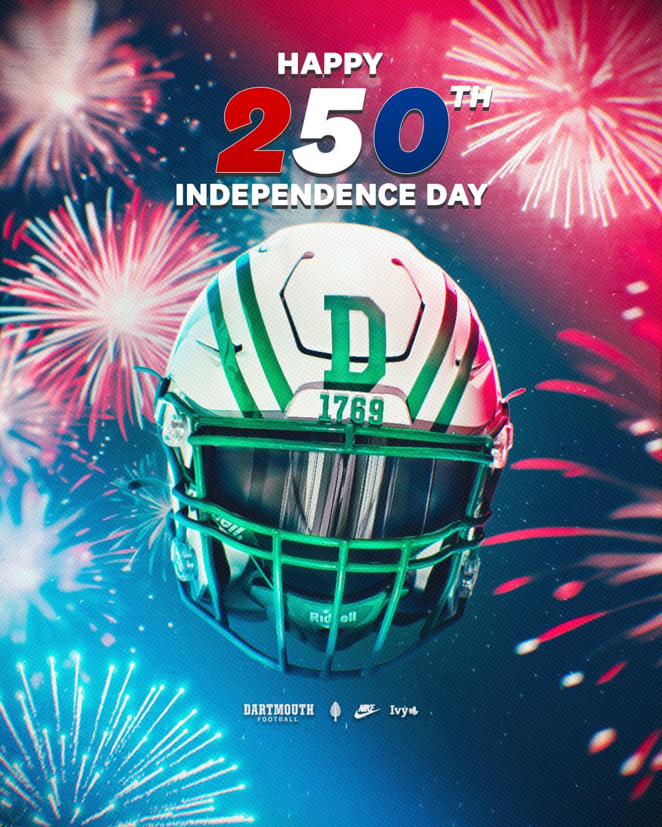 DartmouthFTBL's tweet photo. Happy 250th Independence Day 🇺🇸

#GoBigGreen | #TheWoods https://t.co/ILWkQ9zH2i