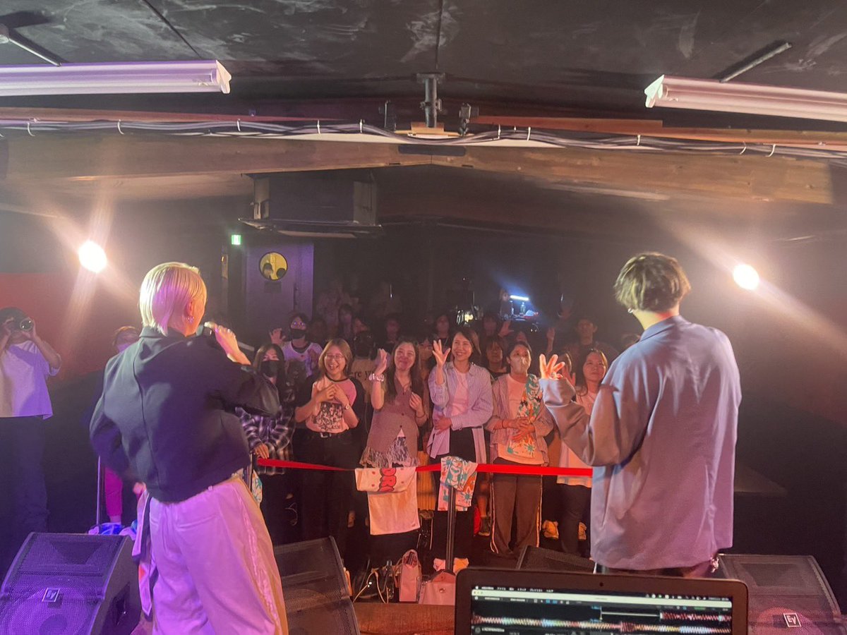 Newbalios's tweet photo. 2026.07.04
B.L.B pre. BLAZE BANGERS
現地配信共にありがとうございました✊

凄い熱気で
めちゃくちゃに楽しかったです！
一緒に思い出作ってくれてありがとう💨💨

今日の感想は
#バリオーエス
とつけて投稿よろしくお願いします🙏✨

明日はフリーライブ
そよら古川橋です！！！😌
お待ちしております！