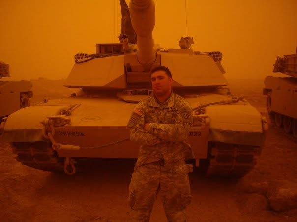 sampson7979's tweet photo. @DanHollaway North of Ramadi during a dust storm in '07. https://t.co/mmvFy3Wwul