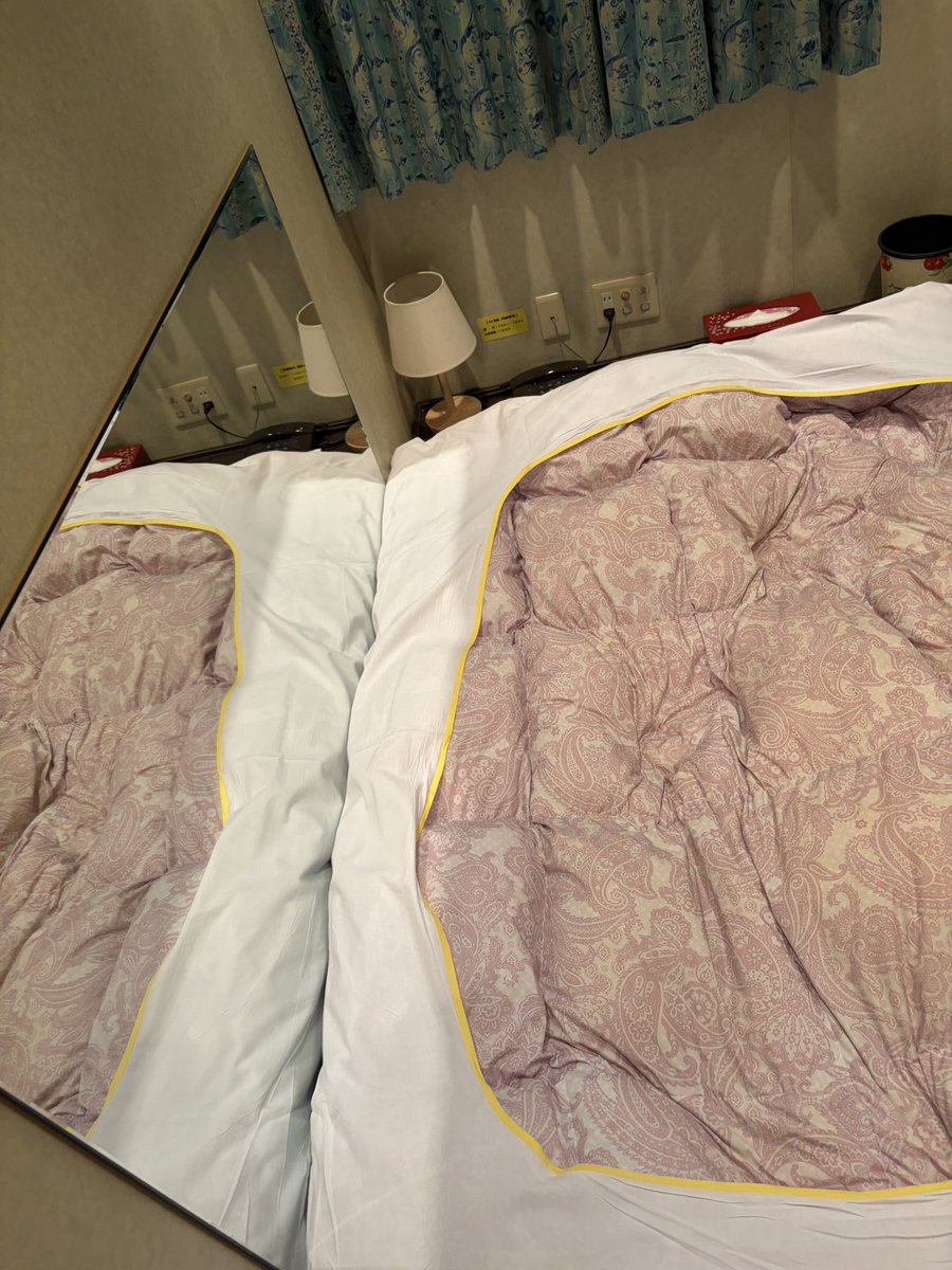8os12z's tweet photo. 泊まる https://t.co/Ns4kez8S0K