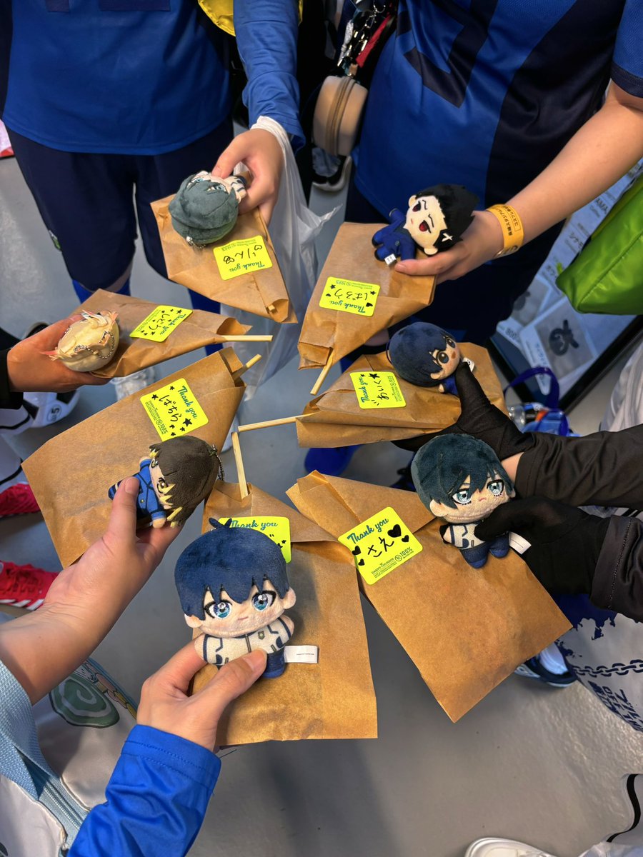 hajiko0916's tweet photo. この度は「でんでら03」でのブルーロックU-20併せへのご参加誠にありがとうございました🙇‍♀️
初めての併せ企画で至らない点が多くご迷惑ばかりおかけいたしました💦
早朝からありがとうございました☺️
とても楽しかったです✨✨ https://t.co/aEKLUFZfrD