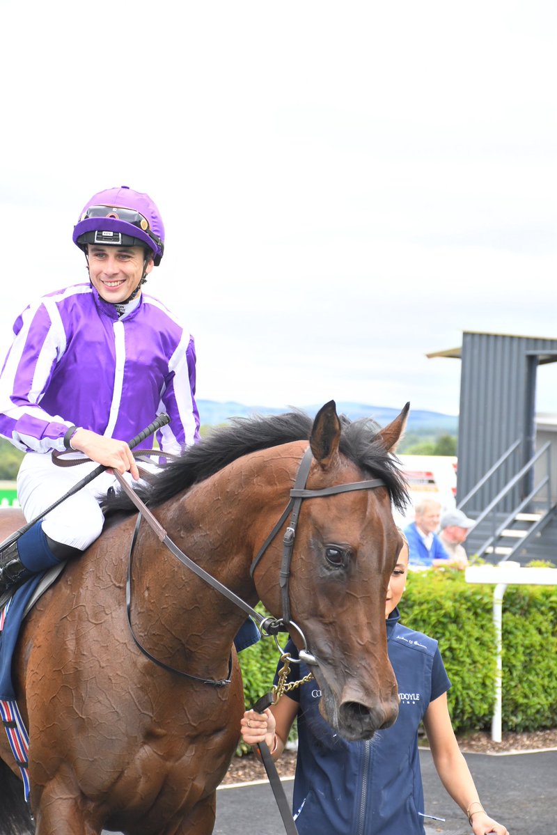 PCequinephoto's tweet photo. Carry The Flag trained by Aidan O’Brien is a winner @NaasRacecourse 4/7/26 https://t.co/cKzWOpx7co