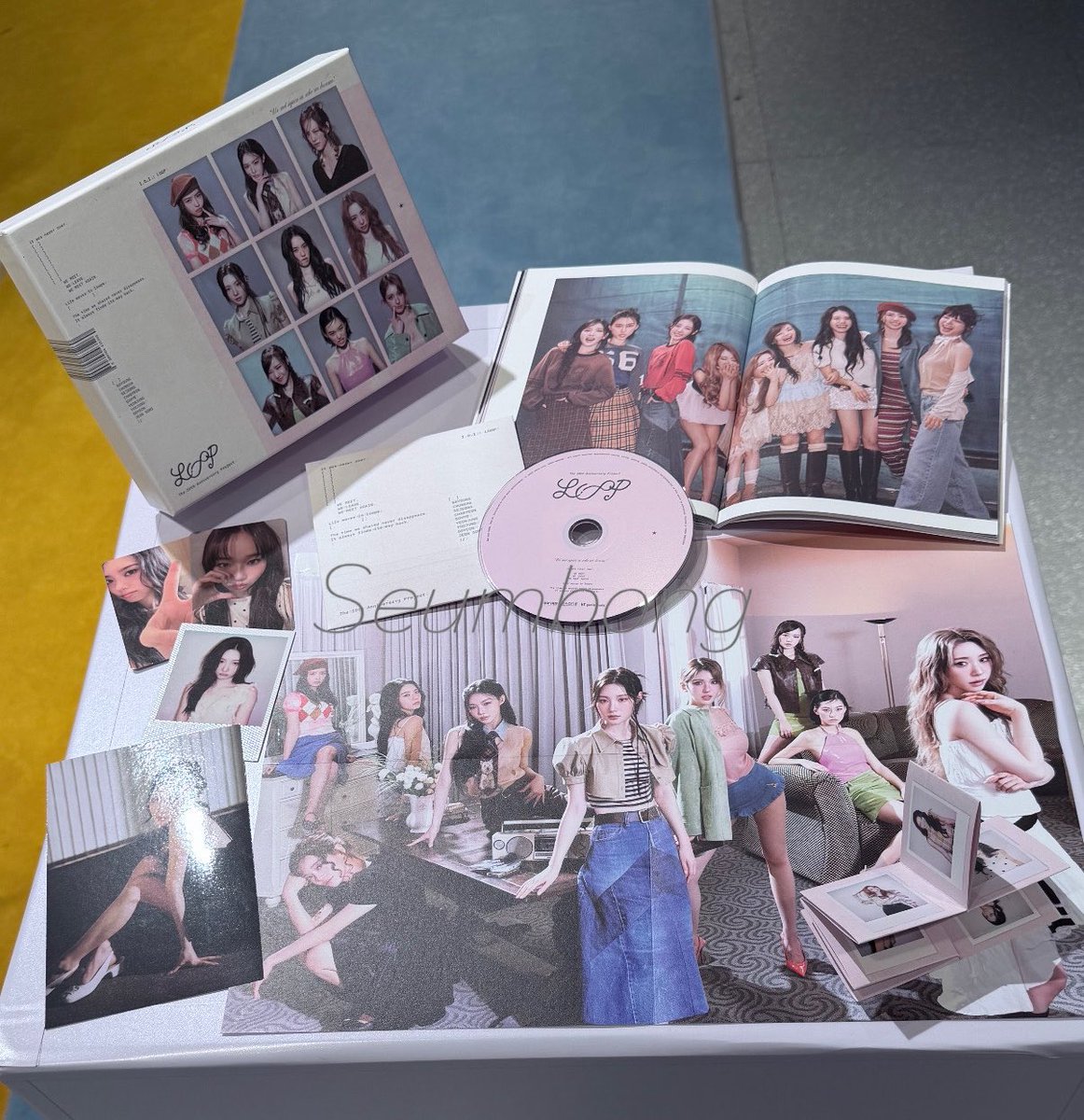seumbong's tweet photo. ฉลอง 갑자기 ได้ถ้วย Tripple Crown 👑 แจกเลยจ้า อัลบั้ม loop 3 อัลบั้ม
กติกา กด like กด repost 
เดี๋ยวจะมาสุ่มวันที่ 8 ครับ
(เฉพาะคนไทยนะครับ) https://t.co/4LMsZolh9a