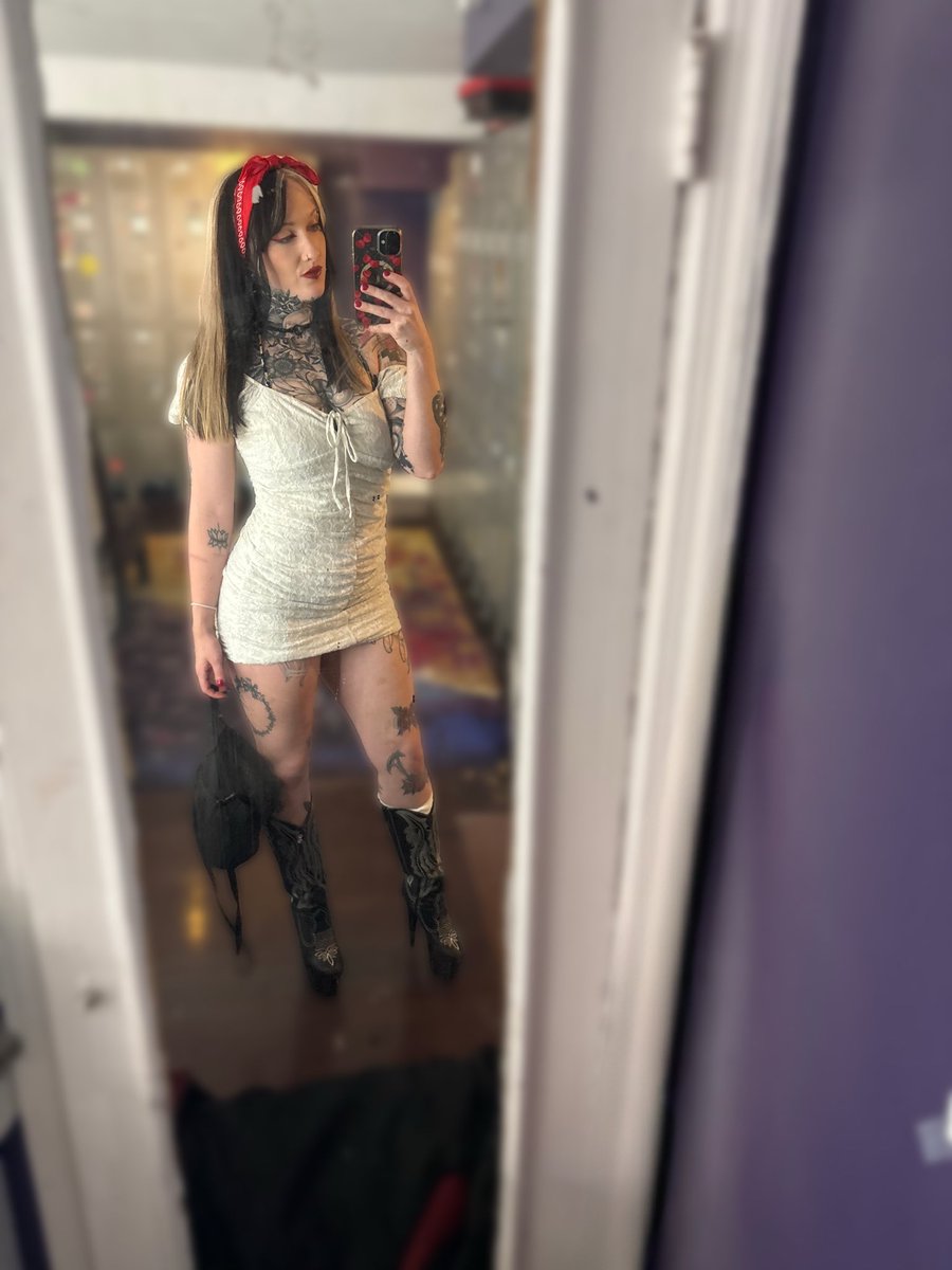 machetekitty's tweet photo. Happy fourth 💋

Come kick it with me today 💦

#fyp #onlyfans #tattooed #cowgirl https://t.co/vKyJyFdNtb
