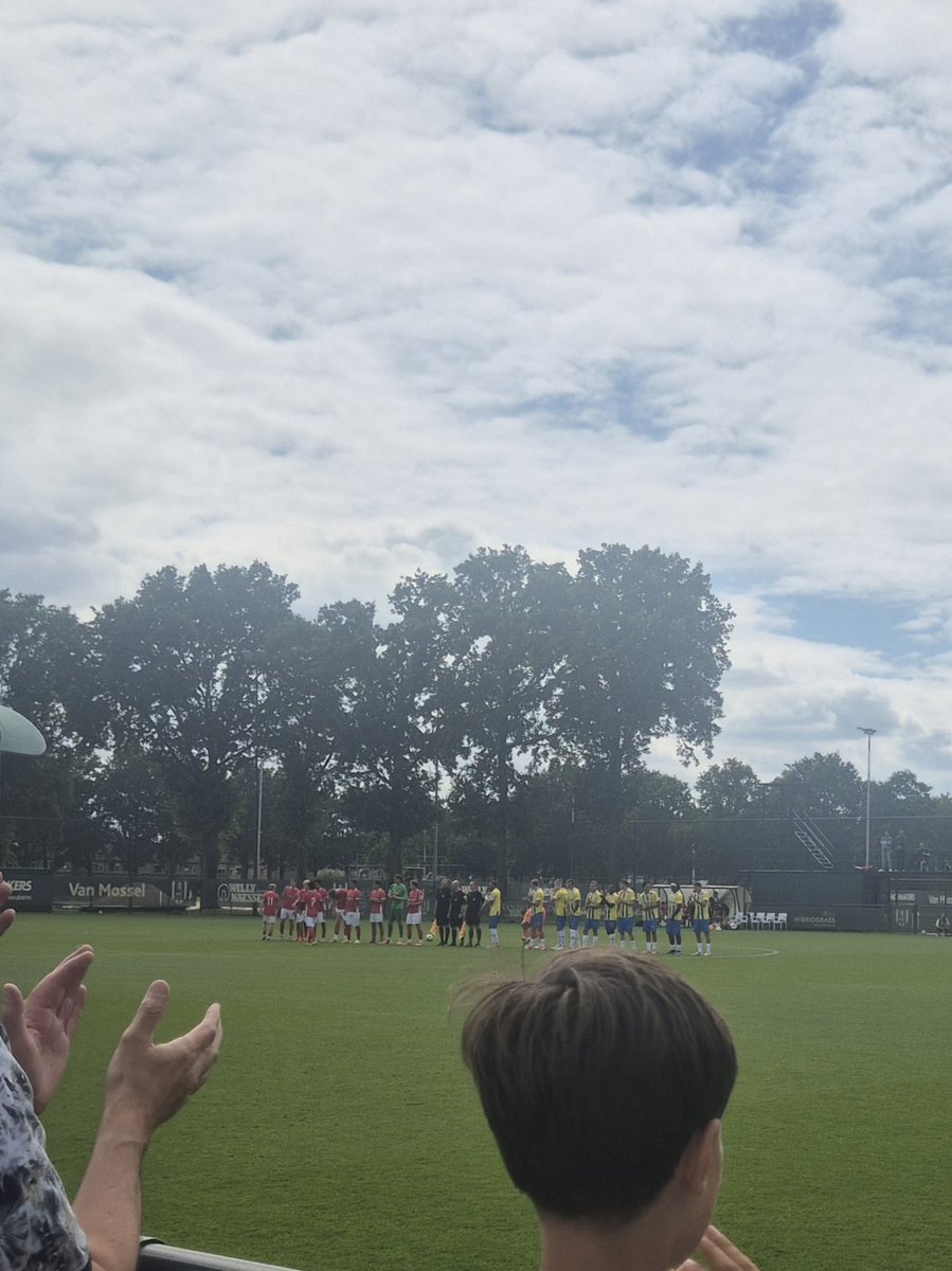 Moussa0412's tweet photo. De eerste van het seizoen al weer #livelovelife https://t.co/dksxEDF7B2