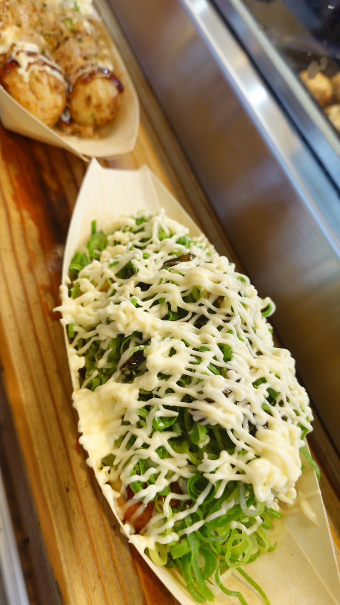 Kokuyomi's tweet photo. 今日も今日とて食べまくりました！！！
遠征って美味しいよね！(  '؎' )ŧ‹"ŧ‹"

次は東京でお会いしましょう！！
私はもう夜行バスで帰ります(｡･ω･)ﾉﾞ

#YKL22 https://t.co/OPKBbdhLb9