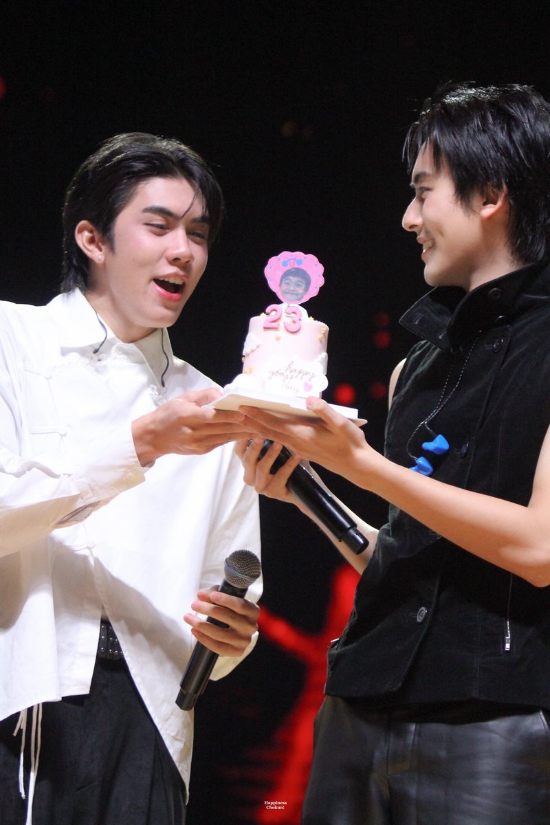 wh0isiceee's tweet photo. อะเครค่ะ https://t.co/ZIQp4f1DXh